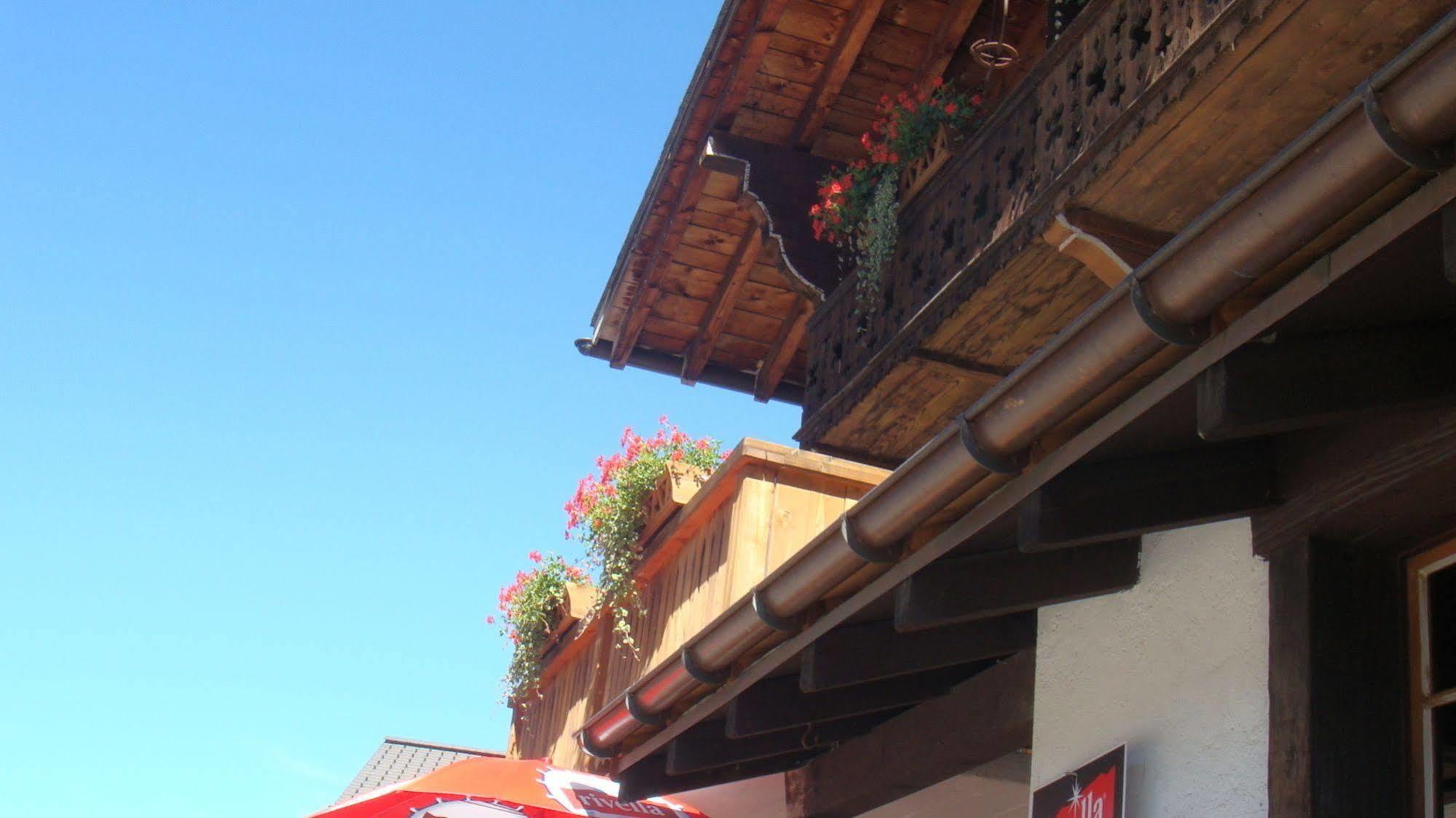 Hotel Restaurant Les Lilas Les Diablerets Εξωτερικό φωτογραφία