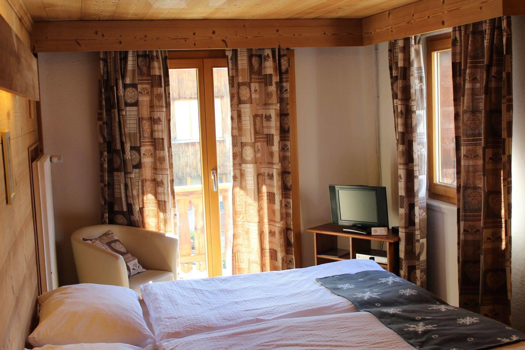 Hotel Restaurant Les Lilas Les Diablerets Εξωτερικό φωτογραφία